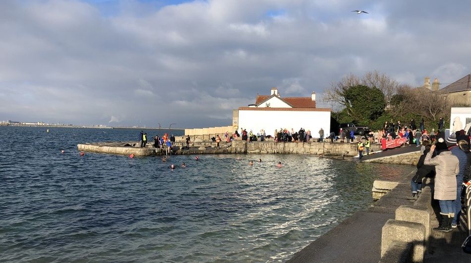 sandycove-beach-dalkey-christmas